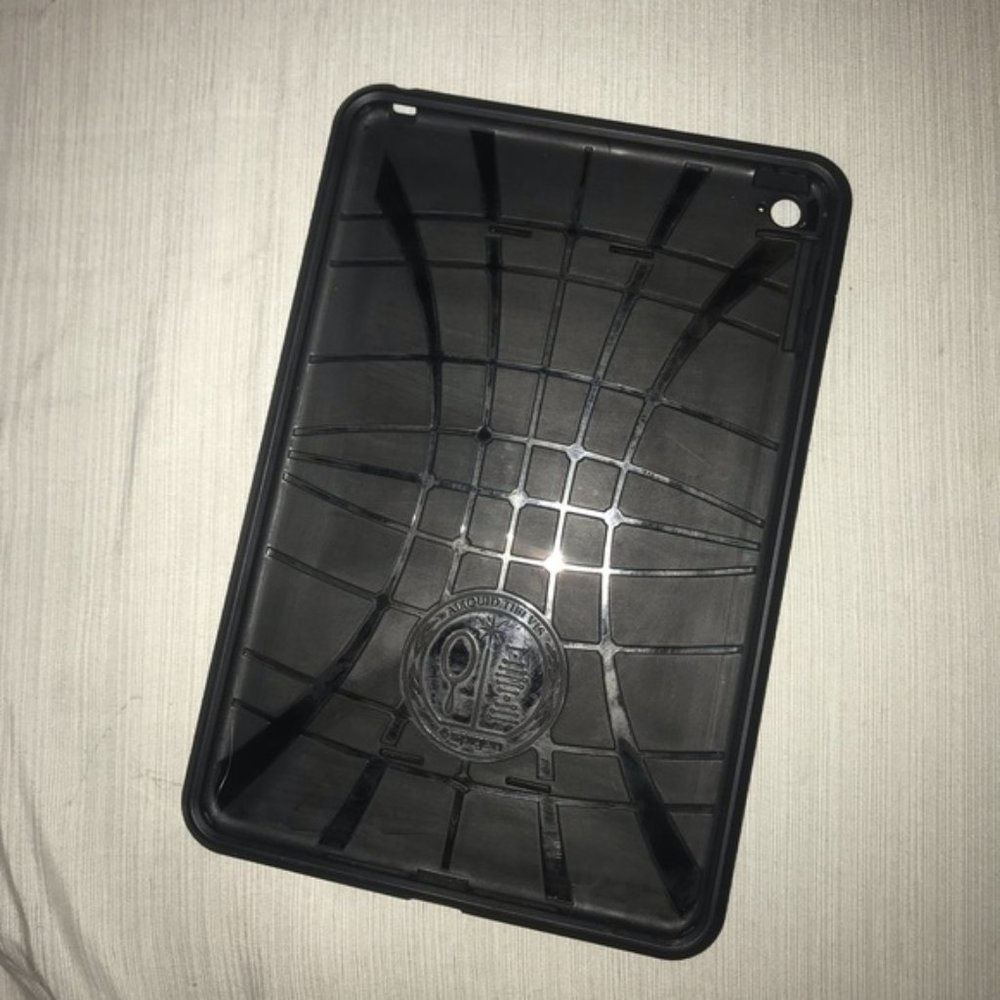 Spigen iPad Mini 4 Case Tough Armor - Black